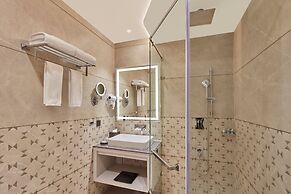 WelcomHeritage Natraj McLeod Ganj