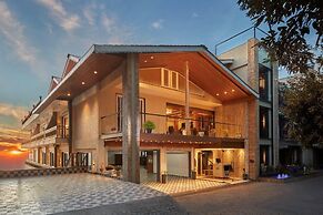 WelcomHeritage Natraj McLeod Ganj