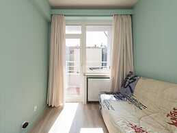 Apartment With Marina View