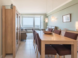 Apartment With Marina View