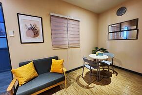 Freddo Studio Apartelle