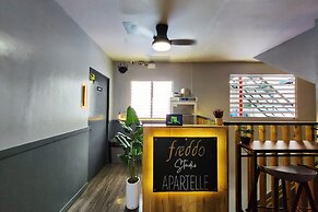 Freddo Studio Apartelle