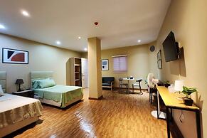 Freddo Studio Apartelle