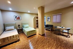 Freddo Studio Apartelle