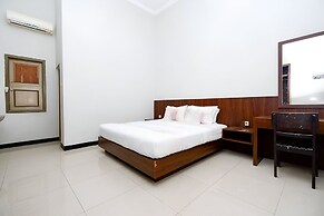 El Rio Alun-Alun Tegal by Sajiwa