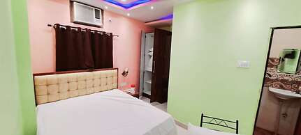 Goroomgo Ananya inn Varanasi