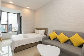 Refined Saigon - Rivergate Apartment