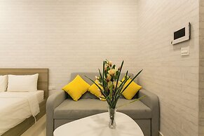 Refined Saigon - Rivergate Apartment