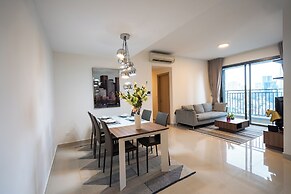 Refined Saigon - Rivergate Apartment