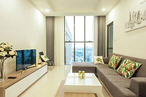 Refined Saigon - Rivergate Apartment