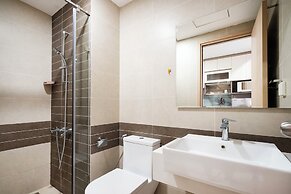 Refined Saigon - Rivergate Apartment