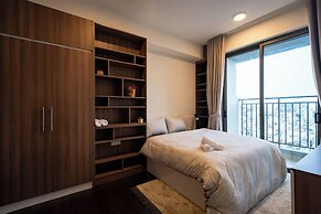Refined Saigon - Rivergate Apartment