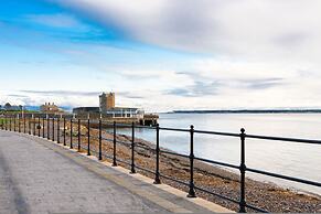 Barometer Cottage in Broughty Ferry