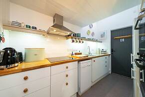 Barometer Cottage in Broughty Ferry