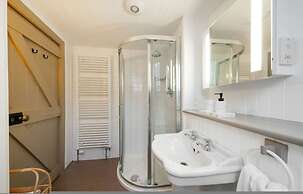 Barometer Cottage in Broughty Ferry