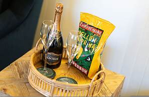 Barometer Cottage in Broughty Ferry