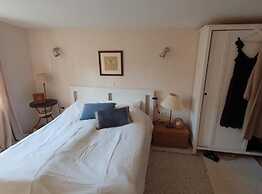 Seafront Dreamy Holiday Home Spina With Pool