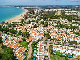 Sunny 5BR Villa at Prainha Club