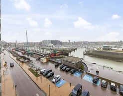 Apartment in Blankenberge With Terrace