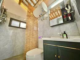 Serenity Courtyard Hotel