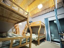 Serenity Courtyard Hotel