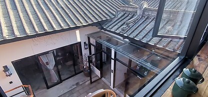 Serenity Courtyard Hotel