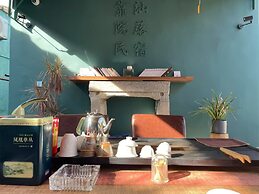 Serenity Courtyard Hotel