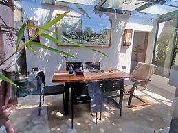 Serenity Courtyard Hotel