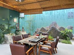 Serenity Courtyard Hotel