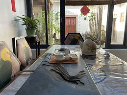 Serenity Courtyard Hotel