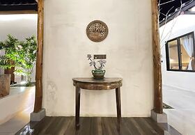 Serenity Courtyard Hotel