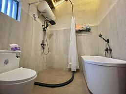 Serenity Courtyard Hotel