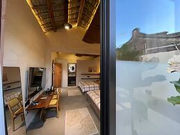 Serenity Courtyard Hotel