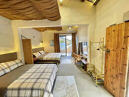 Serenity Courtyard Hotel