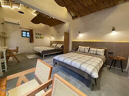 Serenity Courtyard Hotel