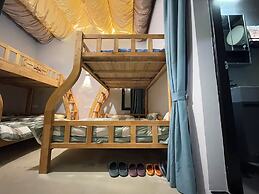 Serenity Courtyard Hotel