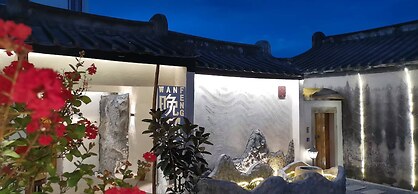 Serenity Courtyard Hotel