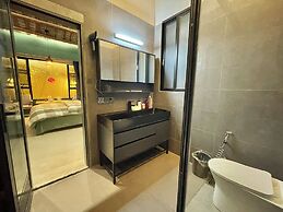 Serenity Courtyard Hotel