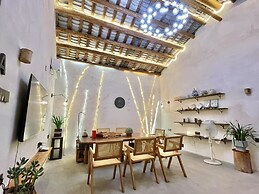 Serenity Courtyard Hotel