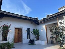 Serenity Courtyard Hotel