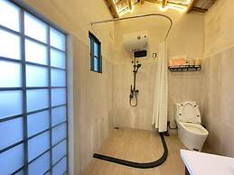 Serenity Courtyard Hotel