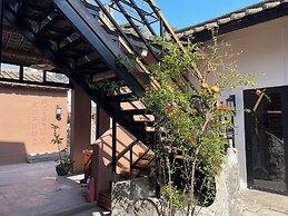 Serenity Courtyard Hotel