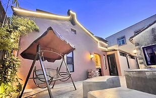 Serenity Courtyard Hotel