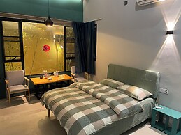 Serenity Courtyard Hotel