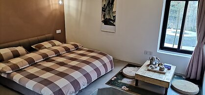 Serenity Courtyard Hotel