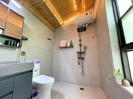 Serenity Courtyard Hotel