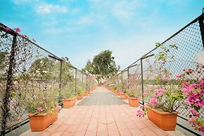 AKAY Resort & Villas