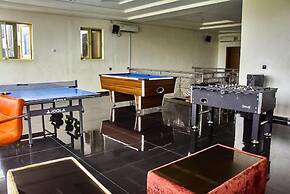 Sulerious Lakeside Hotel