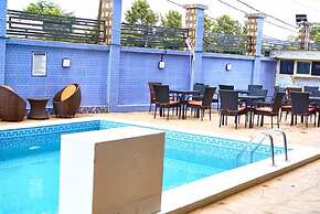 Sulerious Lakeside Hotel