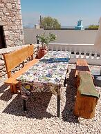 Tsampika s Traditional Stone Cottage in Siana